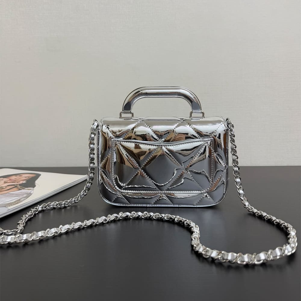 CHANEL Mini Flap Bag with Top Handle(high-end grade)