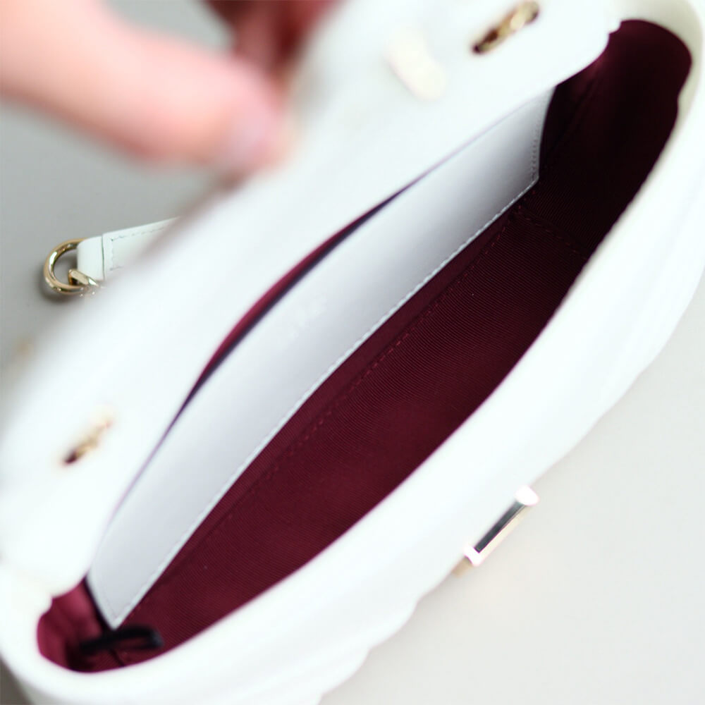 NEW GG Marmont small shoulder bag