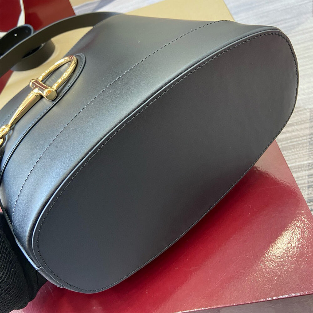 Gucci 73 small bucket bag