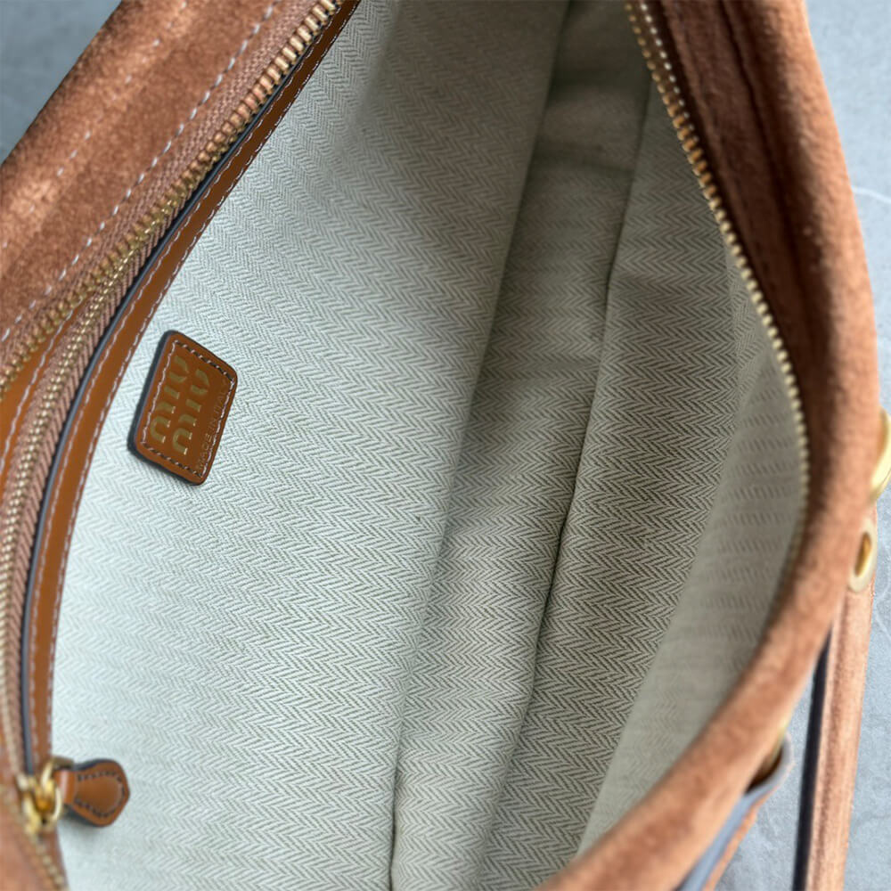 MIUMIU Regular Aventure suede bag(HIGH-END GRADE)