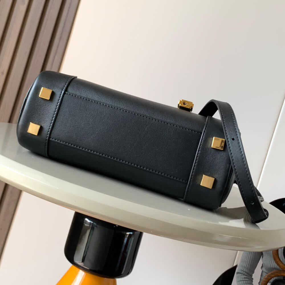 LOEWE Amazona 23 Cropped bag in nappa calfskin(HIGH-END GRADE)