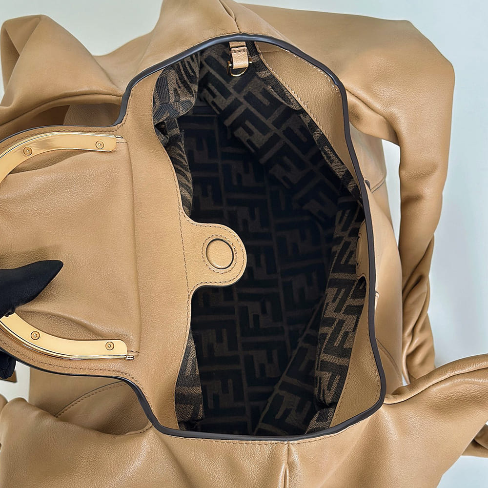 Fendi Spy Large(HIGH-END GRADE)