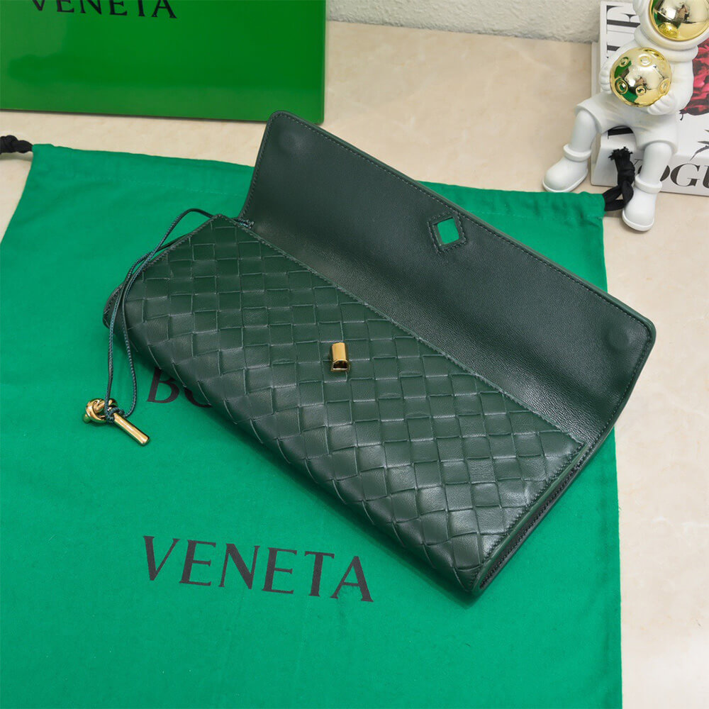 Bottega Veneta Andiamo Clutch(HIGH-END GRADE)